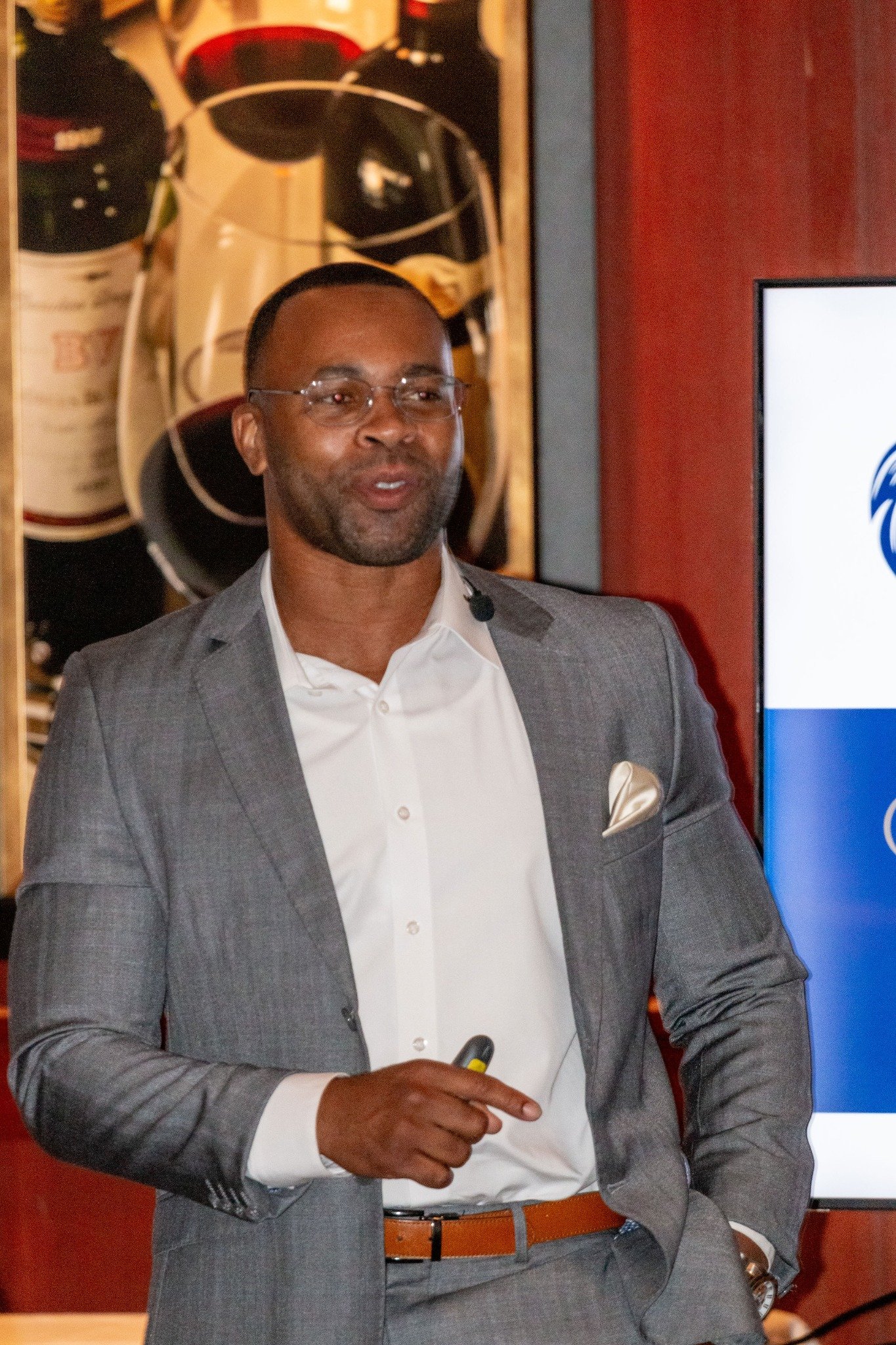 Portrait of our financial advisor giving a presentation